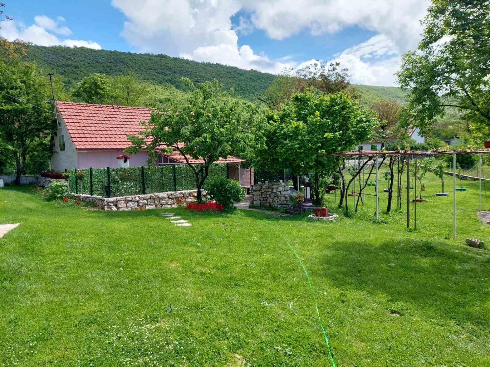 Village Flower Ivy Montenegro Nikšić Екстериор снимка